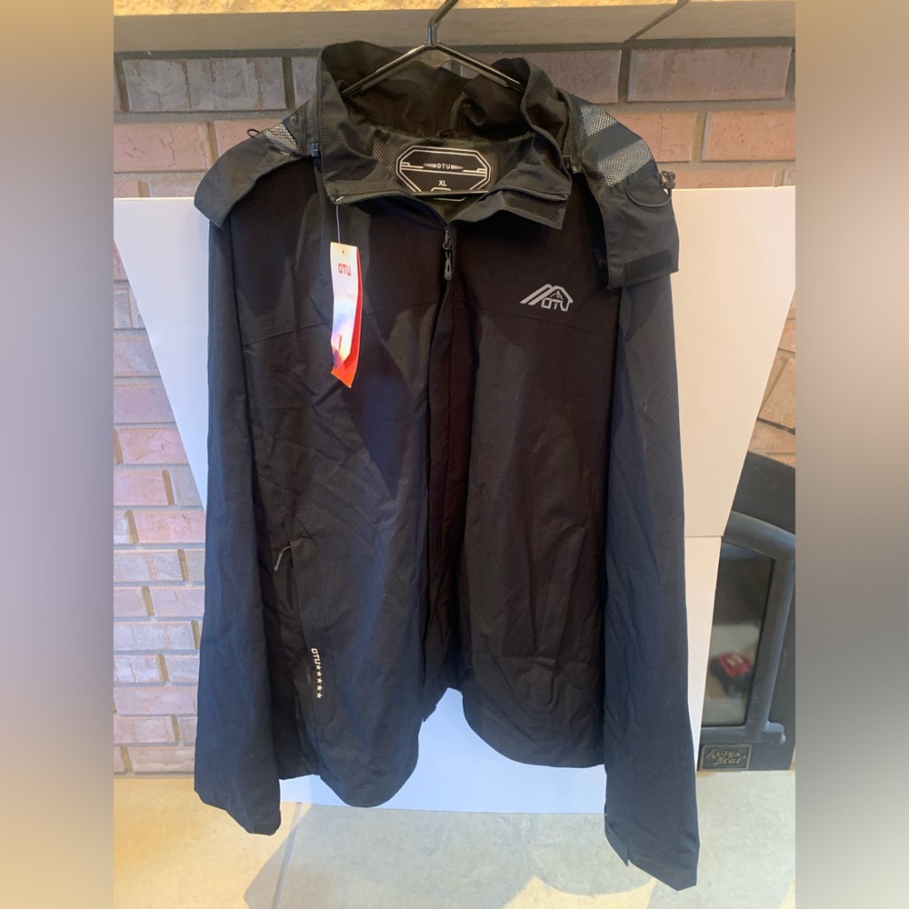 OTU Men's Rain Jacket NWT